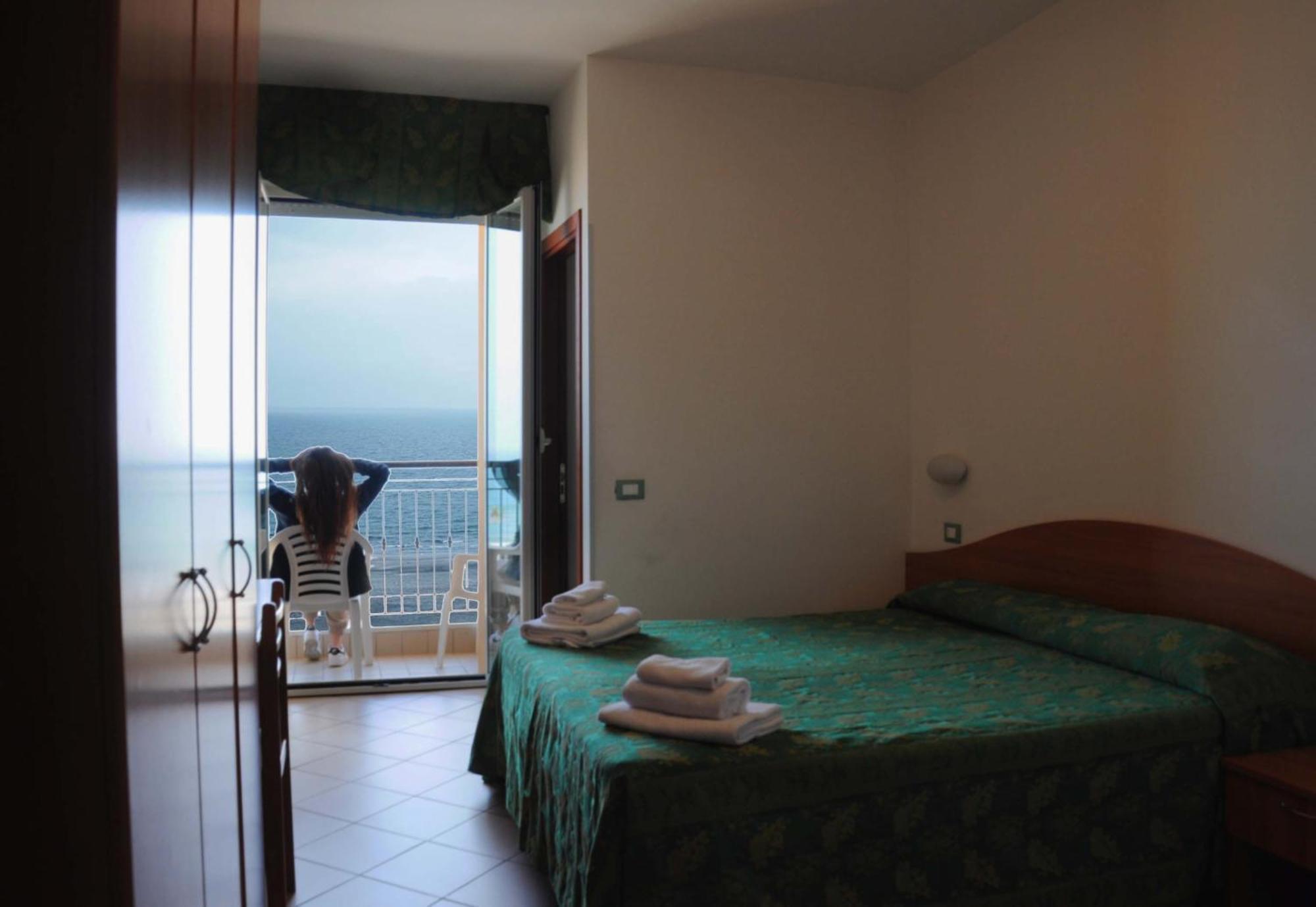 Hotel Belvedere Misano Adriatico Exterior photo