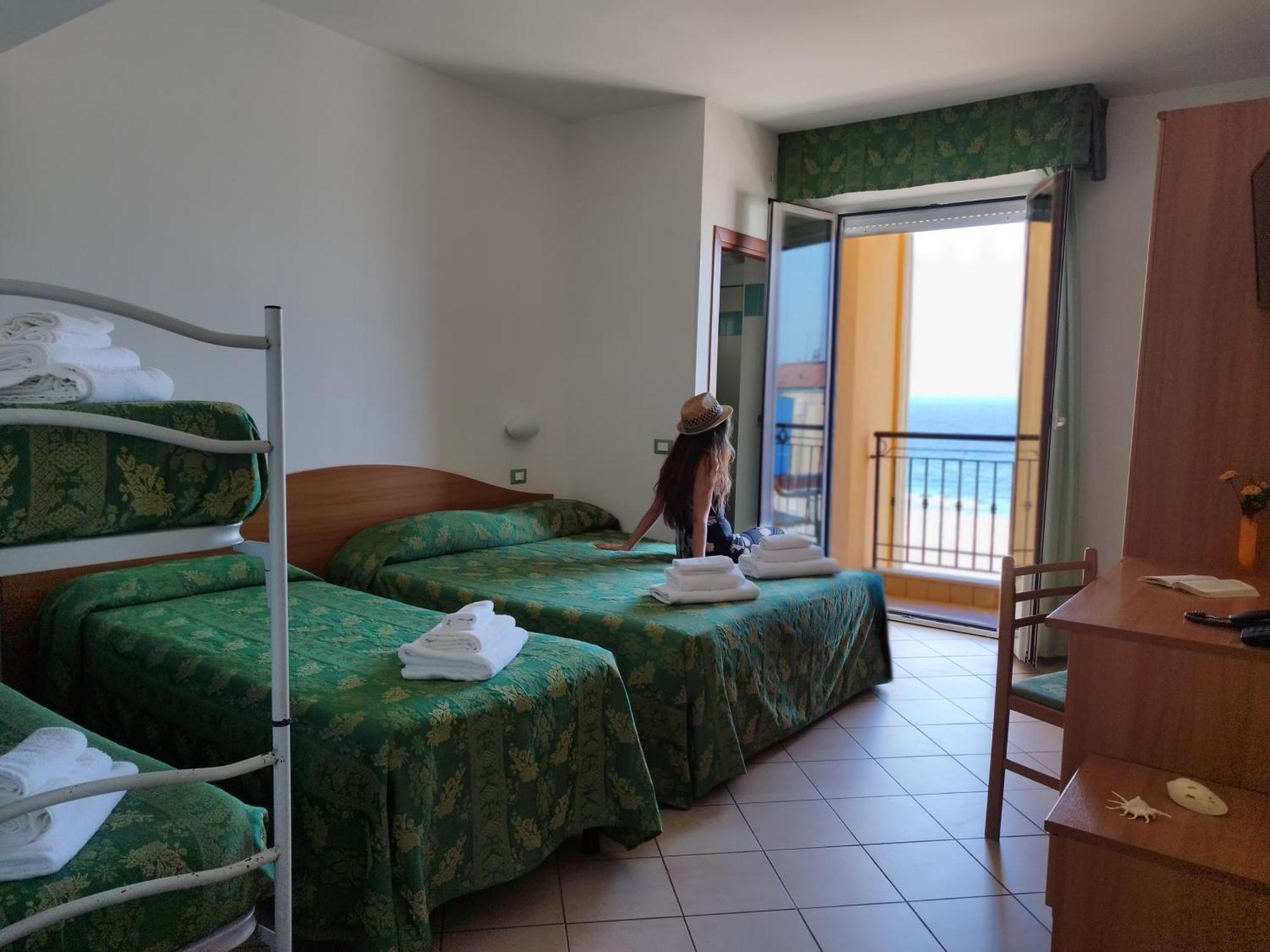 Hotel Belvedere Misano Adriatico Exterior photo
