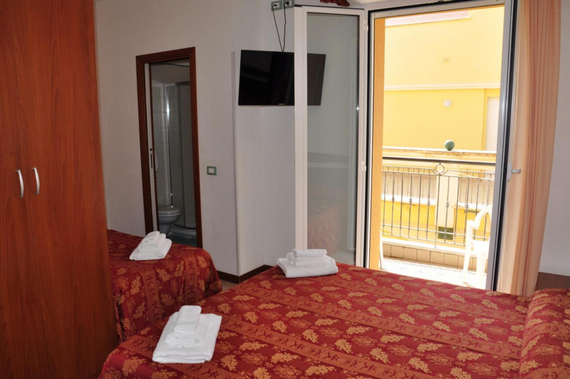 Hotel Belvedere Misano Adriatico Exterior photo