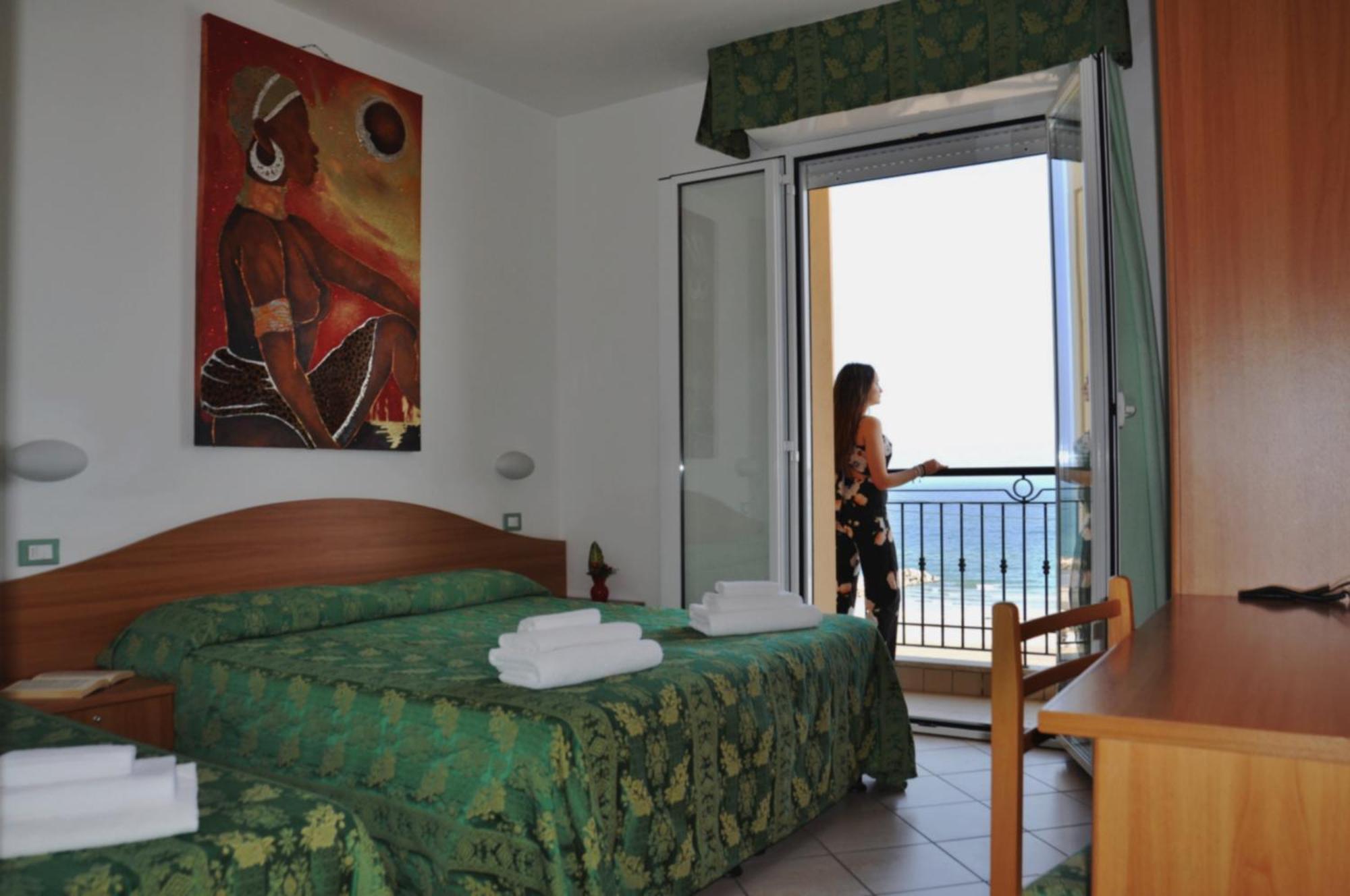 Hotel Belvedere Misano Adriatico Exterior photo