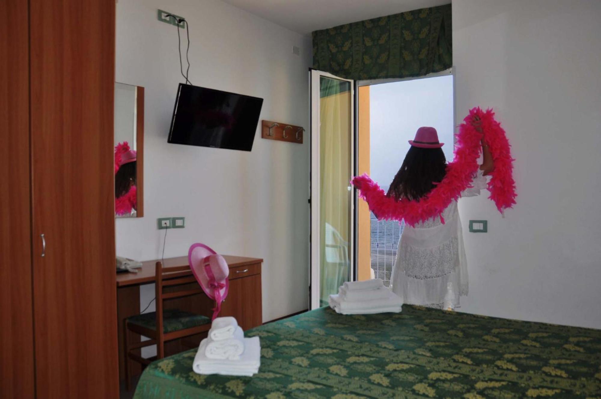 Hotel Belvedere Misano Adriatico Exterior photo