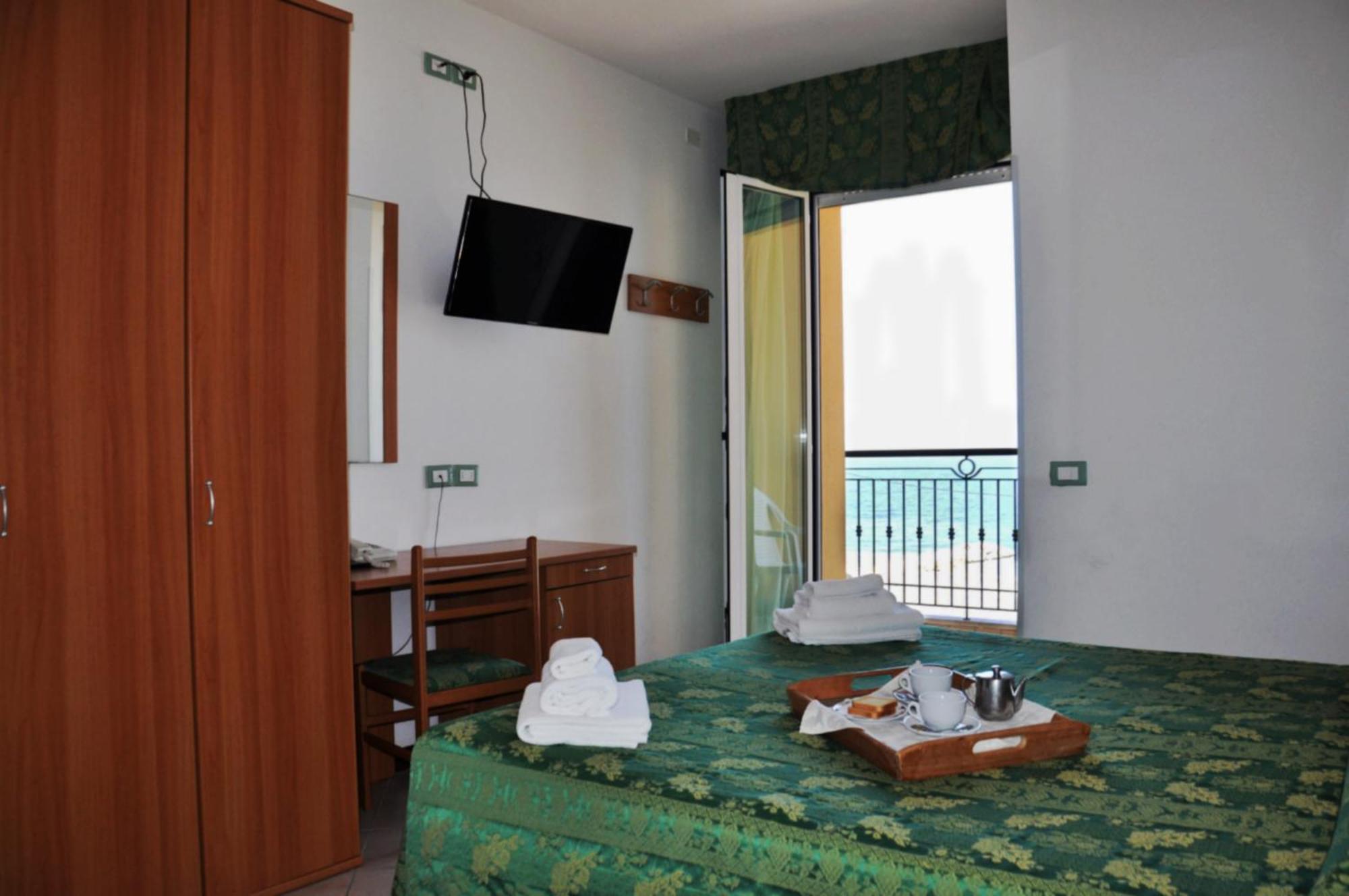 Hotel Belvedere Misano Adriatico Exterior photo